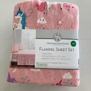 Twin flannel sheet set